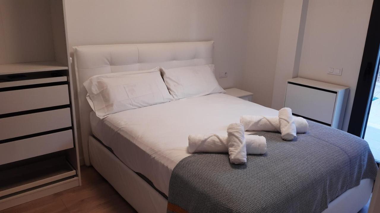 New Beside Sitges With Pool Beside Beach Виланова-и-ла-Желтру Экстерьер фото